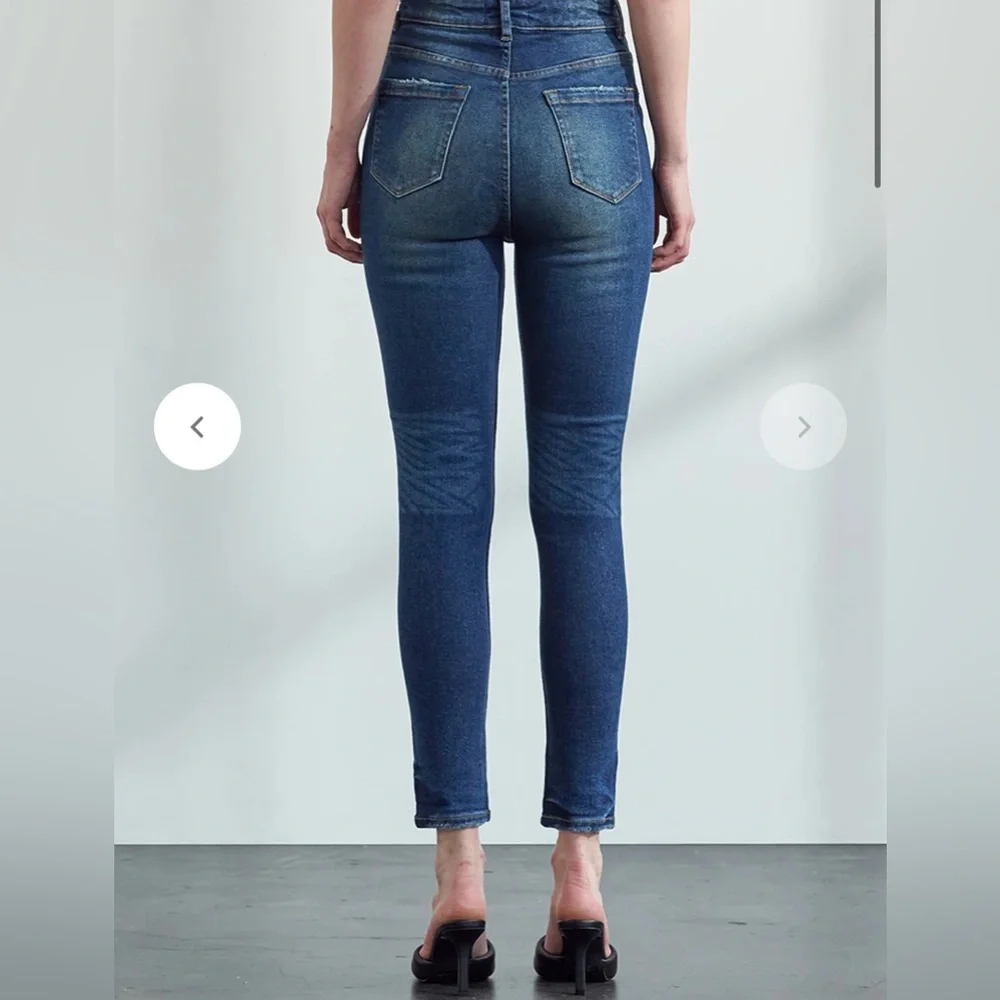 Muselooks High Rise Button Fly Skinny Jeans. - Picture 4 of 11